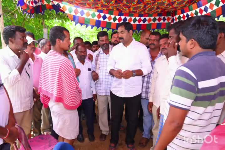 ఐనవోలు: లింగమోరి గూడెంలో గీత కార్మికుడి మృతదేహానికి నివాళులు అర్పించి కుటుంబ సభ్యులను పరామర్శించిన ఎమ్మెల్యే నాగరాజు