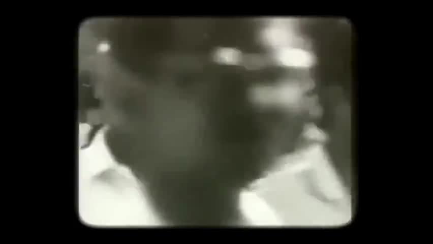 भारतीय लोकतंत्र और राजनीति का काला अध्याय है आपातकाल

कैसे सत्ता की हनक में देश के लोकतांत्रिक मूल्यों का गला घोंटा गया था।
#DarkDaysOfEmergency