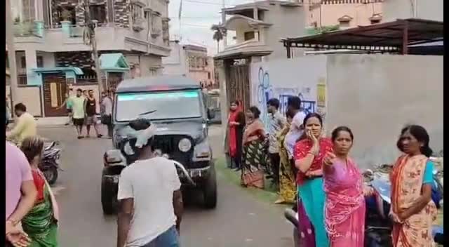 অন্ডাল: রানীগঞ্জের ইস্ট কলেজ পাড়ায় পোস্ট অফিসে কর্মরত এজেন্টের অস্বাভাবিক মৃত্যু, ঘটনাস্থলে পুলিশ এলাকায় চাঞ্চল্য