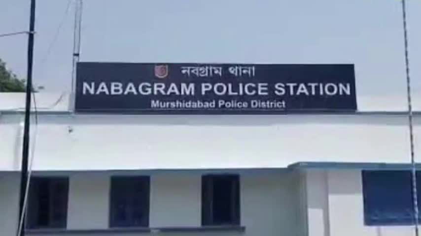নবগ্রাম: নবগ্রাম থানার ইকরোল এলাকায় লছিমন উল্টে মৃত্যু হল এক যুবকের