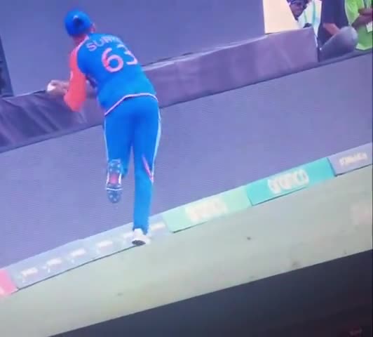 Suryakumar Yadav took the dangerous wicket of Klassen and led the Indian team towards victory #T20Worldcup