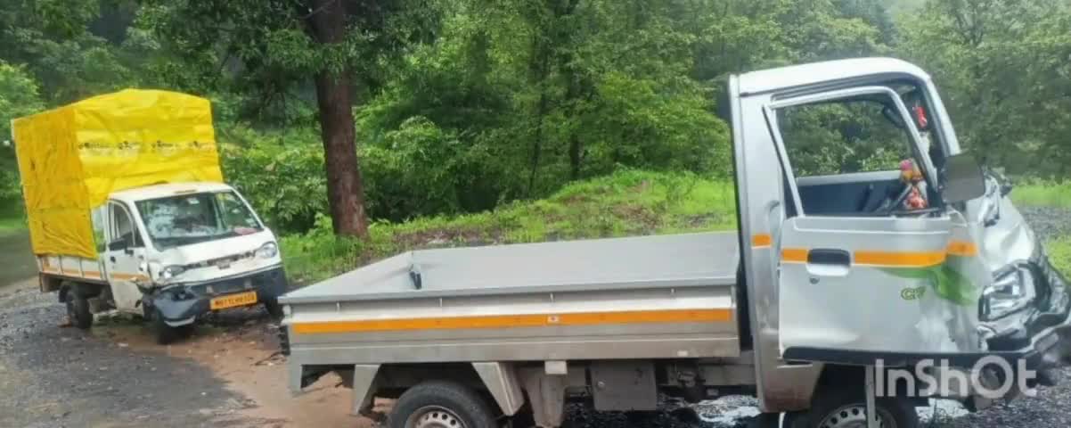 पोलादपूर: भोगाव येथे पिकअप व सुपर कॅरी गाडीत समोरासमोर ठोकर; तिघे जण जखमी