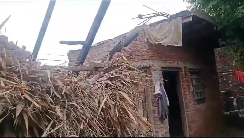 मौसम विभाग के अनुसार 8 जुलाई तक भारी बारिश की संभावना सतर्क रहें सुरक्षित रहें 
#heavyrain
#weatherreport #climateaction