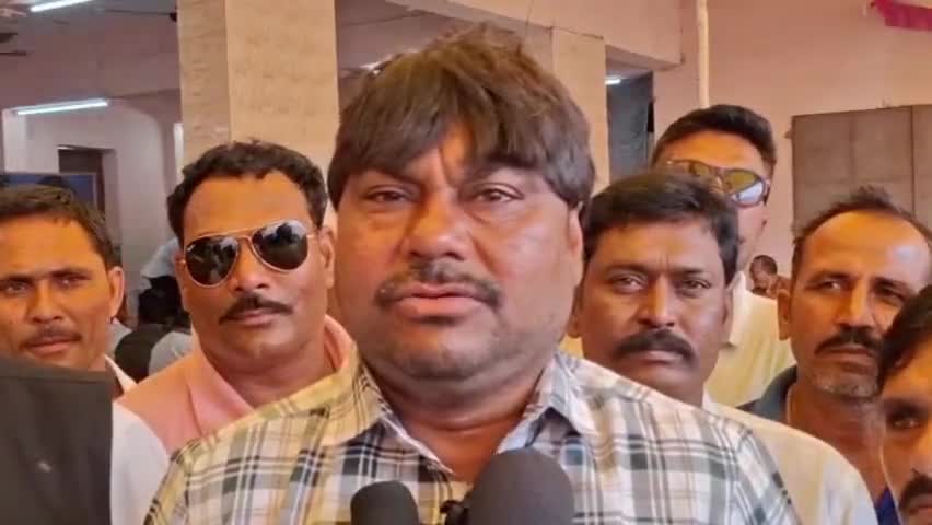 ગીર ગઢડા: ગીરગઢડામા યોજાયેલ સંઘર્ષ સંમેલનમા આંદોલનકારી રાજુ સોલંકીએ આપી પોતાની પ્રતીક્રીયા #