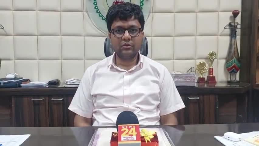 सन्ना तहसील के ग्राम डुमरकाेना में प्राकृतिक आपदा में जनहानि के एक मामले में प्रभावित परिजन हेतु 4 लाख की राशी स्वीकृत।