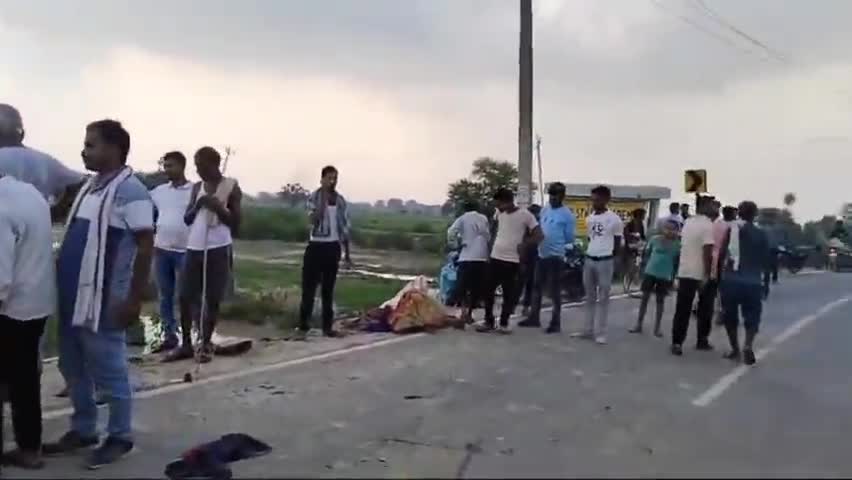 हसेरन: हसेरन ने बाइक में ओमनी कार ने मारी टक्कर पति पत्नी की मौत दो बच्चे घायल,