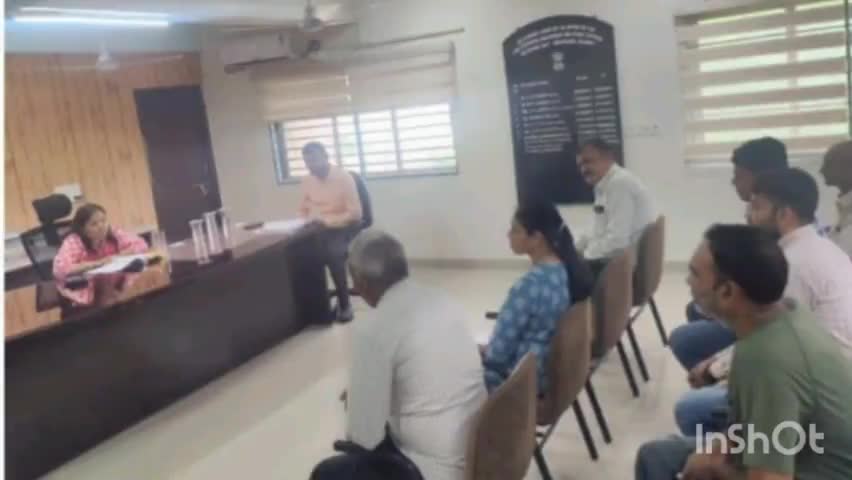 બાલાસિનોર: મામલતદાર કચેરી ખાતે તાલુકા સ્વાગત કાર્યક્રમ યોજાયો જિલ્લા કલેકટર