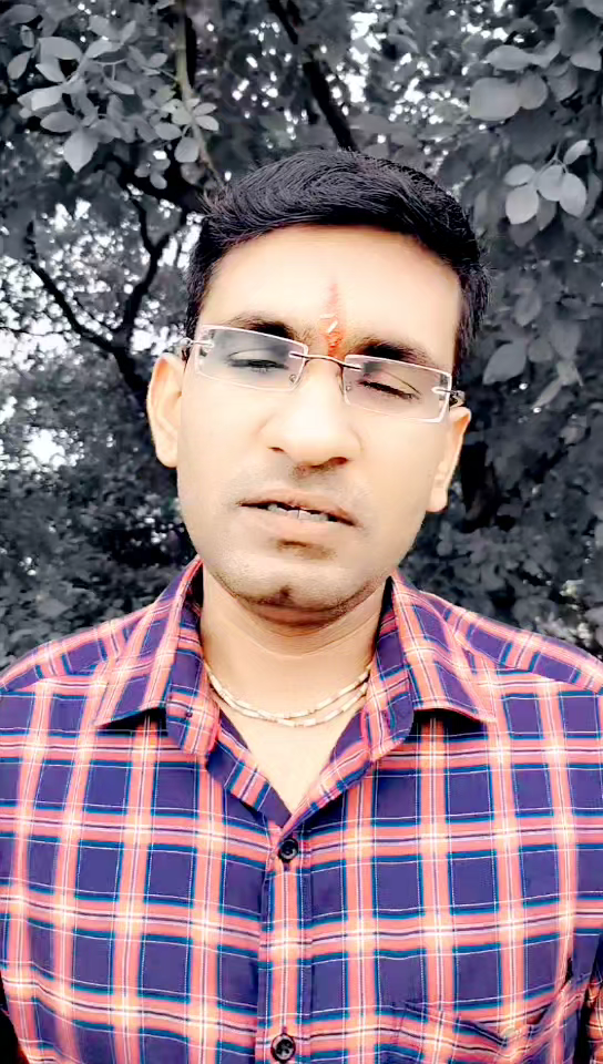 #रुद्राक्ष हो या इंसान एक मुखी मिलना मुश्किल है #राम राम भक्ता 🙏🚩