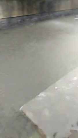 हुरड़ा गाव में पोस्ट आफिस के पीछे   घरों में पानी भर रहा हैं  यहाँ के प्रसाशन  द्वारा कोई निकासी व्यवस्था नही की जा रही ह