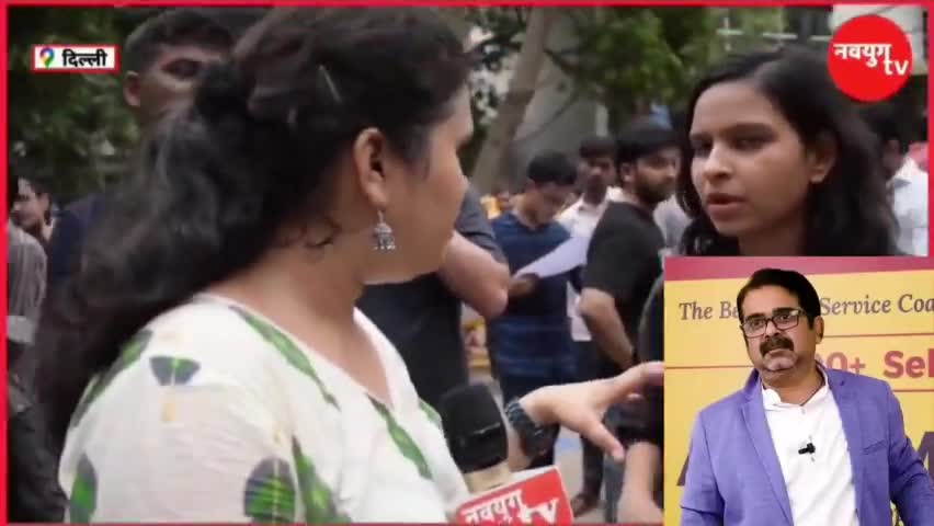 इस लड़की का कहना है कि #AwadhOjha सर एक गुंडा है और सिर्फ सेक्स की बाते करते है।

 इसपर क्या है आपकी राय?