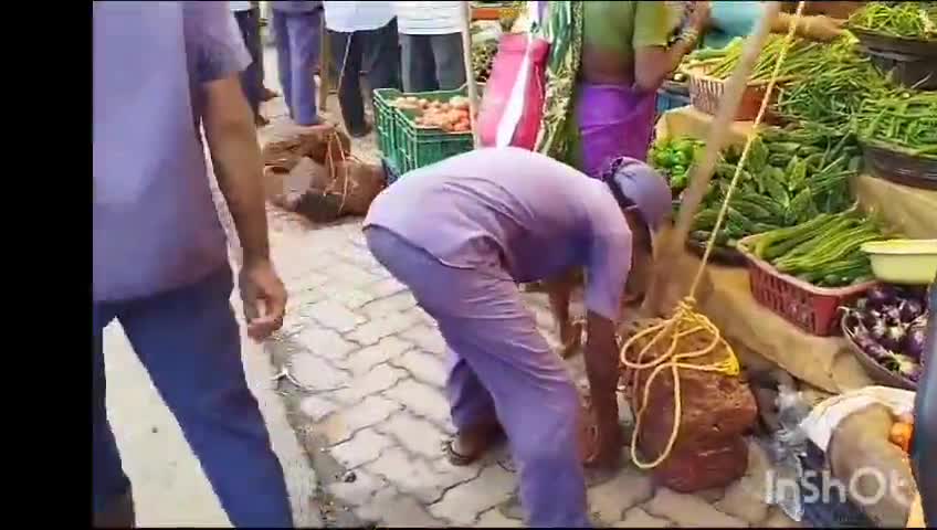 गुहागर: ग्रामपंचायत पाटपन्हाळे प्रशासनाची आठवडा बाजारात धडक कारवाई