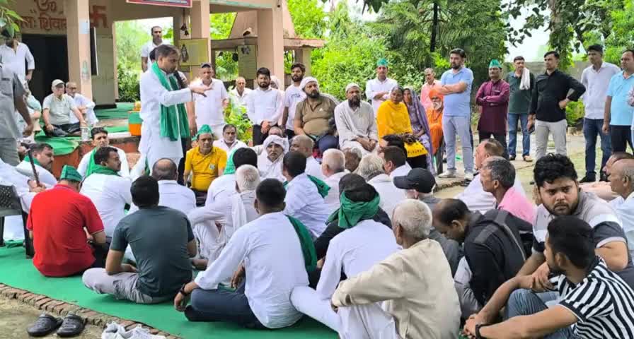 गाजियाबाद : भारतीय किसान संगठन के कार्यक्रम का आयोजन हुआ।
Ghaziabad: A program of Bharatiya Kisan Sangathan was organised.
 #BhartiyaKisanSangtha.
 #भारतीयकिसानसंगठन