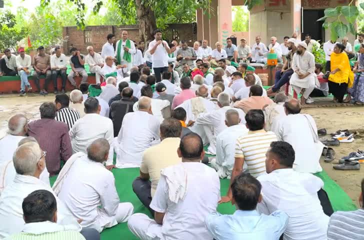 #किसानो का अधिकार दो।
#Give rights to farmers.
#BhartiyaKisanSangthan
#भारतीयकिसानसंगठन 
#राजेन्द्रयादव #Rajendrayadav 9911408800