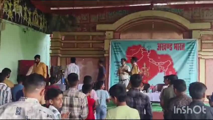 सबलगढ़: गुरु कृपा गार्डन में मनाया गया अखंड भारत संकल्प दिवस, की गई भारत माता की आरती