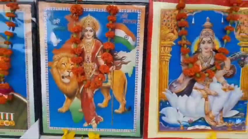 🇮🇳 78 वाँ #स्वतंत्रता_दिवस 🇮🇳
 डॉ भीमराव अम्बेडकर पाठशाला एवं लाइब्रेरी खंदिया चरखारी में बड़े ही धूमधाम के साथ मनाया गया ध्वजारोहण एवं #देश_भक्ति,#सांस्कृतिक_कार्यक्रम आयोजित किए गए