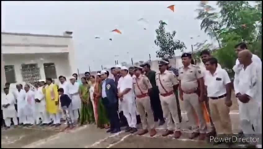 बिथान: बिथान प्रखंड मुख्यालय समेत अन्य सरकारी कार्यालय व गैर सरकारी संस्थानों पर हर्षोल्लास के साथ मनाया गया स्वतंत्रता दिवस