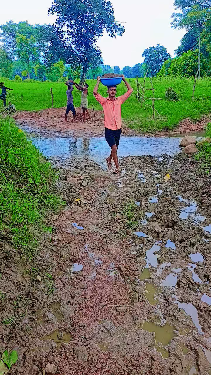 राजनगर से दो हर तक रास्ता खराब है🥲🥲