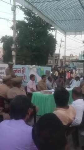 जन्माष्टमी और चेहल्लुम को ध्यान में रखकर आयोजित की गई पीस कमेटी की मीटिंग ❤️👍 #नानपारा #Nanpara #बहराइच #Bahraich