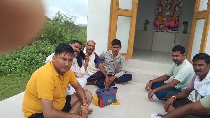 ग्राम सोहेला में गणेश पैदल यात्रा समिति की बैठक