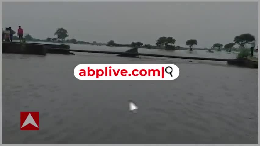 #uttar prdesh #kasganj ganga ndi ka jal sthar lgatar vad rha he