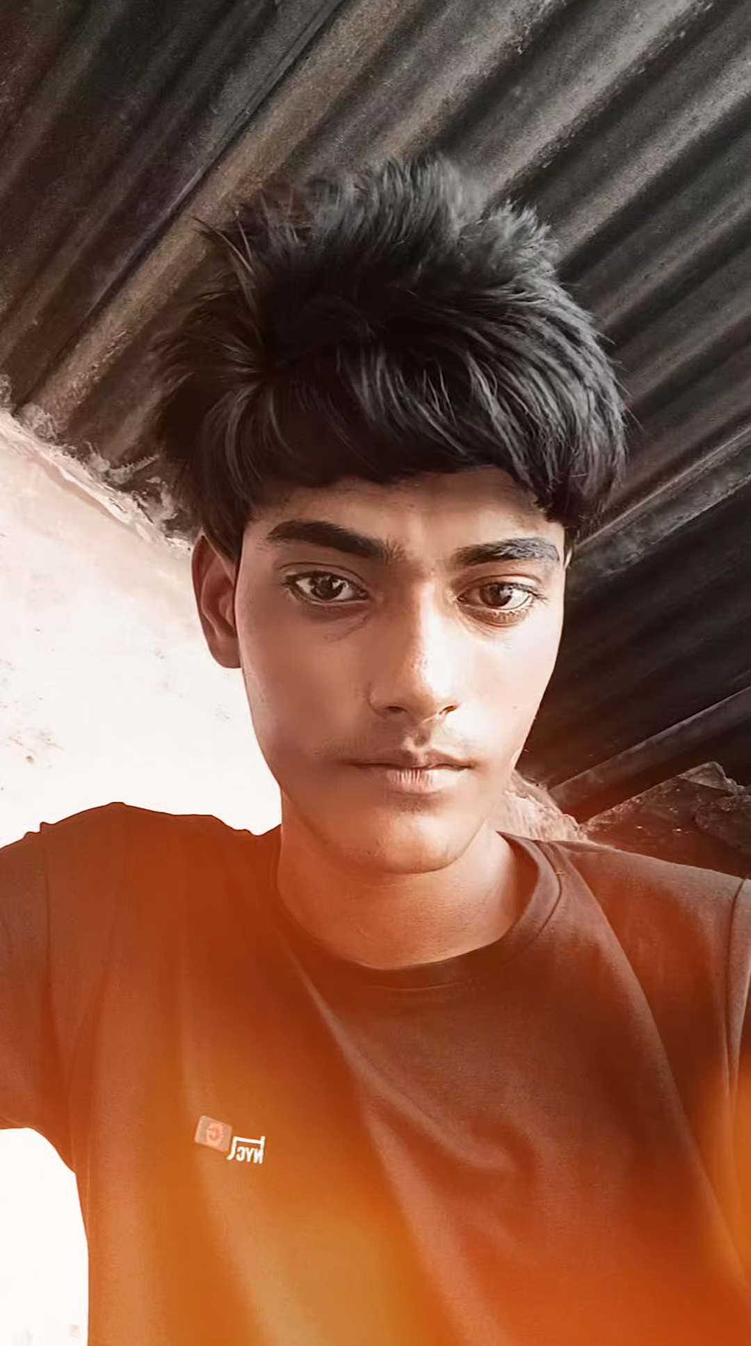 love is dhoka 
kabhi pyar na kre