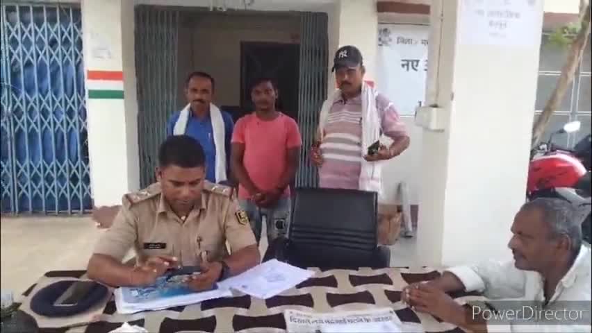 कलुआही: कलुआही थाना पुलिस गस्ती दल ने भलनी गांव से 59 लीटर नेपाली देशी अंग्रेजी शराब के साथ एक तस्कर को क्या गिरफ्तार भेज जेल