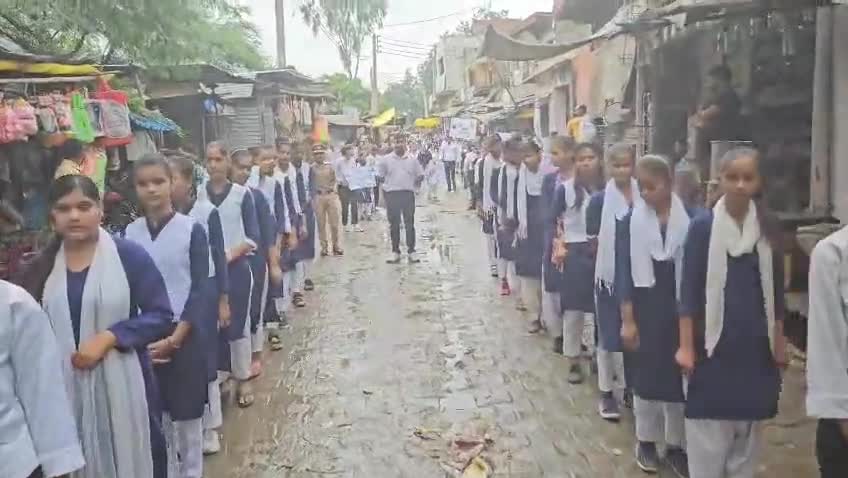 Shri khelanvan inter college shergarh chhata mathura.(Rally) for save girl Campaign.