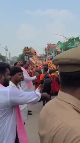 हैदरगढ़ में ईद ए मिलाद उन नबी का जुलूस बड़ी शांति और सद्भावना के साथ निकल गया ईद ए मिलाद उननबी पैगंबर मोहम्मद के जन्मदिन