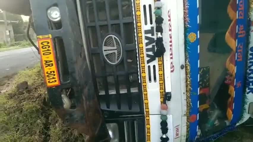 गौरेला का   गांव  झगराखाड के पास का है