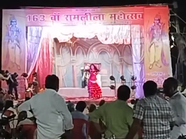 क्या रामलीला ऐसी होती हैं 
यही है भगवान ऐसे होते हैं भगवान 
सही है क्या रामलीला आप सभी जरूर बताएं