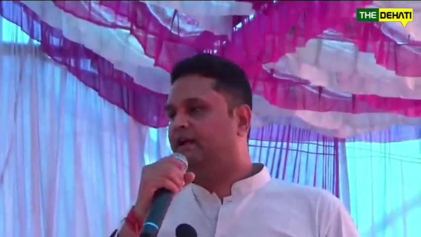 खरसिया विधायक उमेश पटेल ने बर्रा-जोबी वालों के समस्या को शिविर में रखे ...