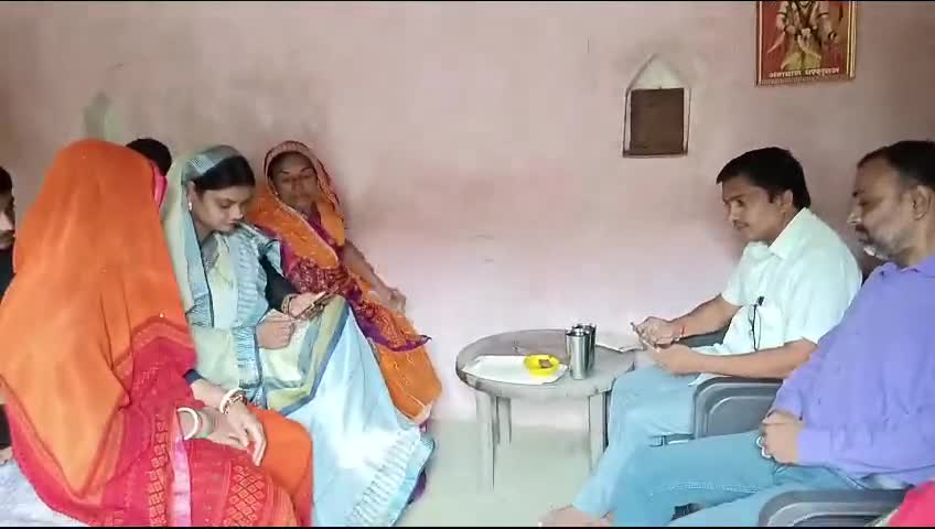 देश के यशस्वी प्रधानमंत्री माननीय मोदी जी के मन की बात बूथ संख्या २२४पर सुना गया।
#मोदी#मनकीबात