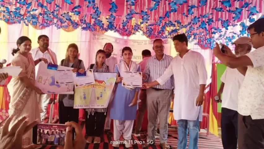 बैसि: बायसी नगर पंचायत कार्यालय परिसर में स्वच्छता ही सेवा कार्यक्रम का आयोजन