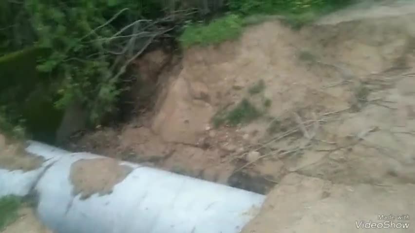ग्राम पंचायत प्यारी क्रमांक 1 में  पुल बह जाने का लोगों को हो रही परेशानी सचिन सरपंच नहीं दे रहे हैं ध्यान