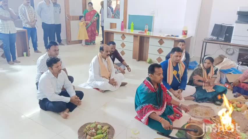 ତରାଶିଙ୍ଗୀ: ଭଞ୍ଜନଗର ଥାନା ପରିସରରେ ମା' ଅଷ୍ଟଭୁଜାଙ୍କ ପୂଜାର୍ଚ୍ଚନା ଅନୁଷ୍ଠିତ, ଯୋଗଦେଲେ ବିଧାୟକ