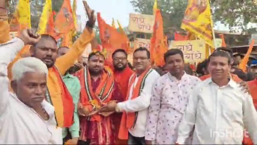 कसडोल नगर में भव्य कलश यात्रा के साथ शुरू हुआ 7 दिवसीय श्रीमद्भागवत कथा।