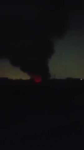 Kailash Puri me aag lag gai hee 10:40 se or bujne ka naam nahi le rahi he thiner factory me