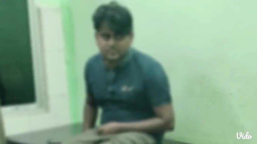 काठीकुंड: थाना क्षेत्र के चंद्रपुरा गांव के पास कोयला हाइवा की चपेट में आने से नकटी निवासी दिलीप कुमार भगत गंभीर रूप से घायल