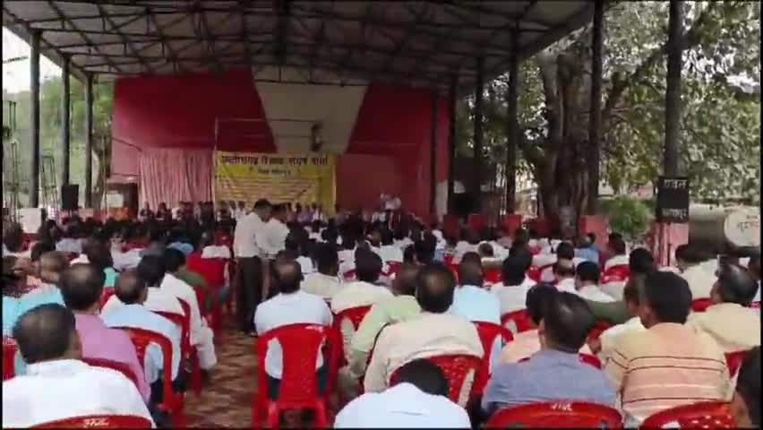 छत्तीसगढ़ शिक्षक संघर्ष मोर्चा जिला महासमुंद द्वारा एक दिवसीय प्रदर्शन लोहिया चौक पर, कलेक्टर को सौंपा विज्ञापन
