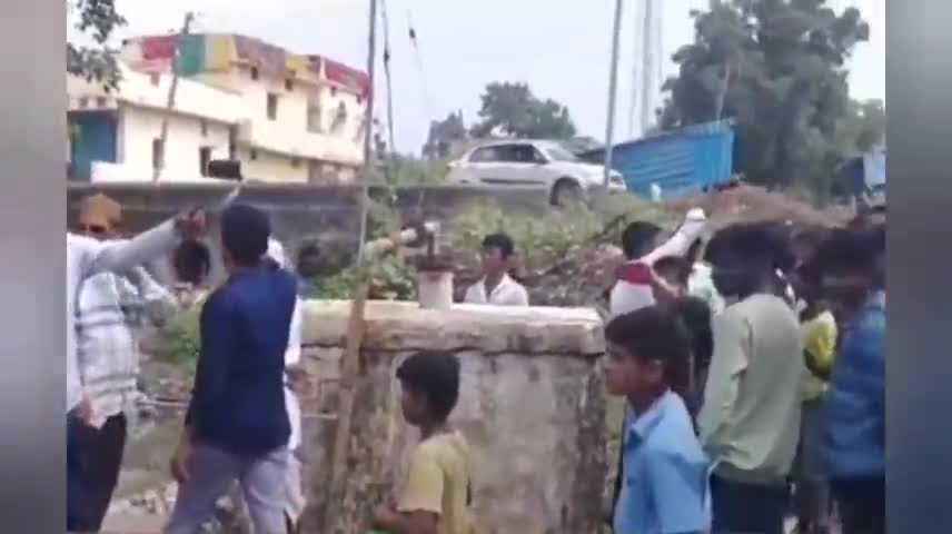 ಸೇಡಂ: ಹೂಡಾ ಬಿ ಗ್ರಾಮದಲ್ಲಿ ಗ್ರಾಮಸ್ಥರು ಅಸ್ವಸ್ಥ ಪ್ರಕರಣ; ಗ್ರಾಮಕ್ಕೆ ಜನತಾ ಪರಿವಾರ ಸಂಘಟನೆ ಮುಖಂಡರು ಭೇಟಿ, ಪರಿಹಾರಕ್ಕೆ ಆಗ್ರಹ
