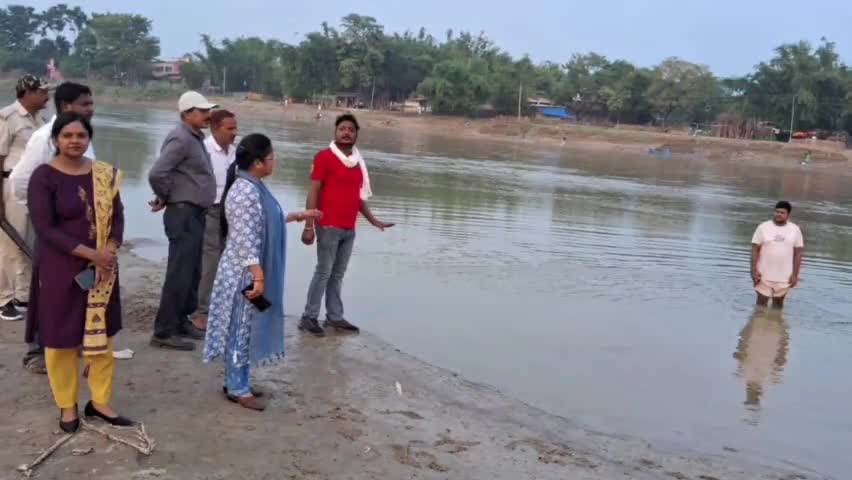 बैसि: बायसी अनुमंडल क्षेत्र में 61 छठ घाट हैं: एसडीओ कुमारी तोसी