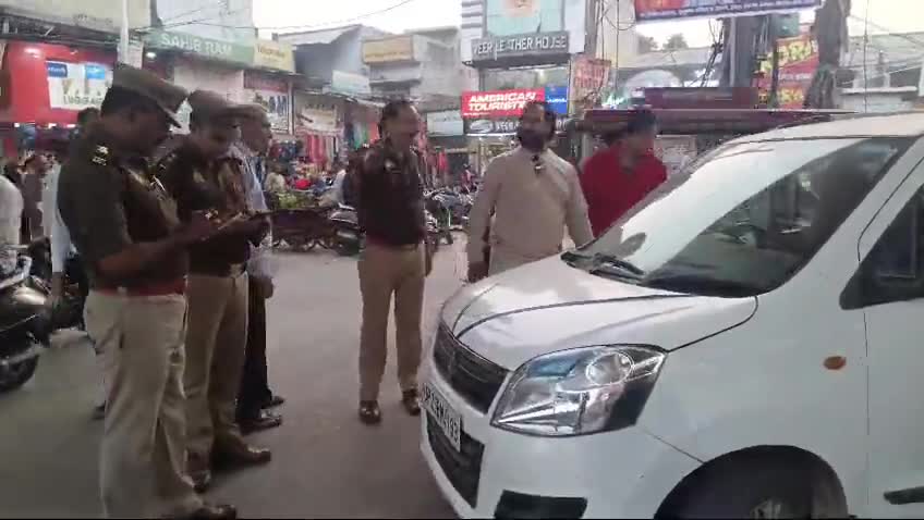 #bareilly 
#SSP बरेली के निर्देशन पर कार्रवाई करते हुए कोतवाली पुलिस ने लापरवाही से वाहन चला रहे लोगों के काटे चालान बिन
