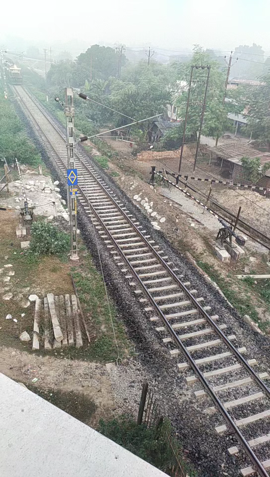 JOGBANI TO SILIGURI TOWN 
day M,T,T,F,S
#train #araria #gsfcomicstarkala #gsfcomicstarkala