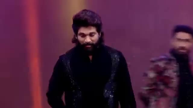 अल्लू अर्जुन ने यूं ही नहीं कहा- पटनावासियों के प्यार के आगे झुकेगा पुष्पा...#pushpa2#tailler#patna #film#alluarjun