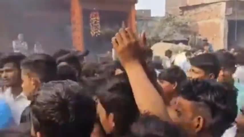 परसौनी: परसौनी में जनता हाई स्कूल के दसवीं के छात्रों ने छात्रवृत्ति नहीं मिलने के कारण किया सड़क जाम