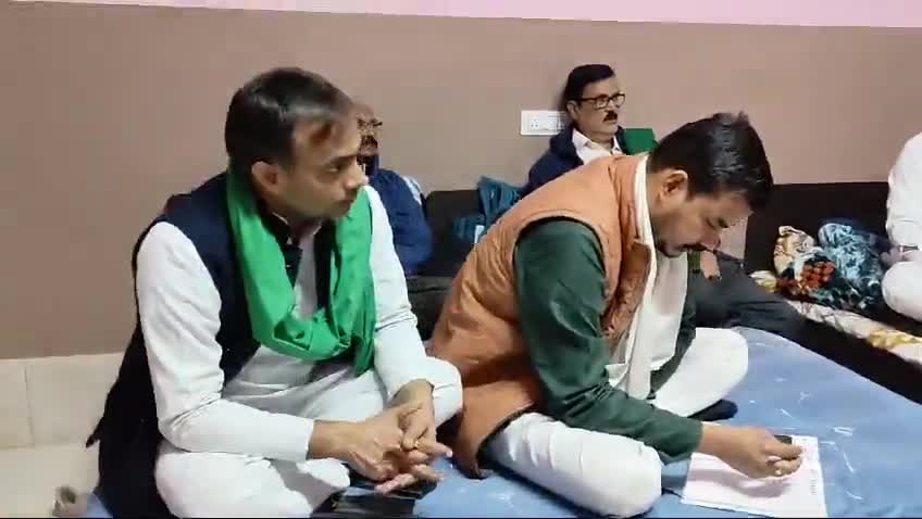#Delhi #दिल्ली 
26 November को #खनौरी #बॉडर होने वाली #भूख #हड़ताल पर चर्चा।#Discussion on the #hunger #strike to be held on 26 November at #Khanauri #border
#Bhartiya_Kisan_Sangatghan