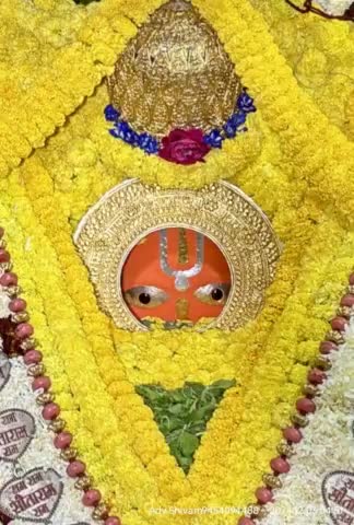🌺🌻🌻
*#श्री_हनुमान_जी_महाराज जी की प्रातः कालीन शुभ मंगला श्रृंगार आरती दर्शन*🌺 _*#श्री_हनुमानगढ़ी_अयोध्याधामजी।।*_ 🌺🌻 दिनांक~ 3/12/2024  मंगलवार 🌻🌺 श्री हनुमान जी महाराज सबके सकल मनोरथ सिद्ध करें।।🌺🌻
     🌺जय बजरंगबली।🌺