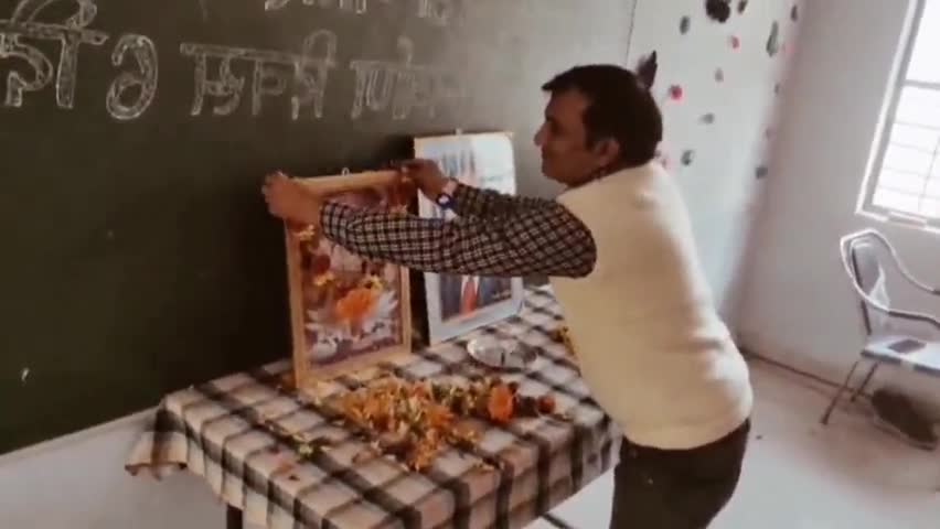 जिला सीतापुर ब्लॉक पिसांवा के राजकीय हाई स्कूल मोहरानियां में मनाया गया बाबा साहेब जी का महापरिनिर्वाण दिवस