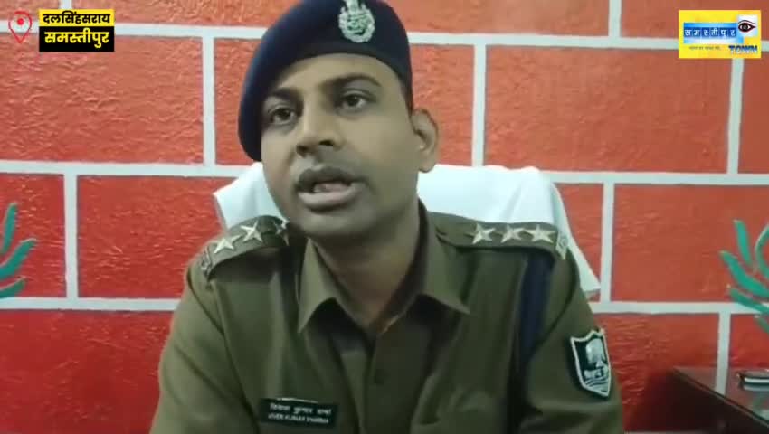 छिनतई_और_फायरिंग_मामले_में_एक_बदमाश_को_लोडेड_पिस्टल_और_गोली_के_साथ_किया_गिरफ्तार,_दो_....