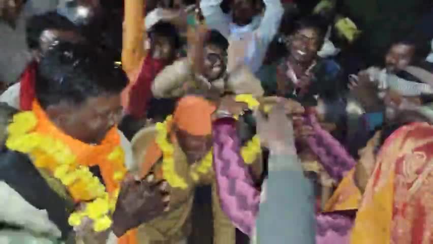 आज के न्यू मंडल अध्यक्ष गांव में सम्मानित किया गया//